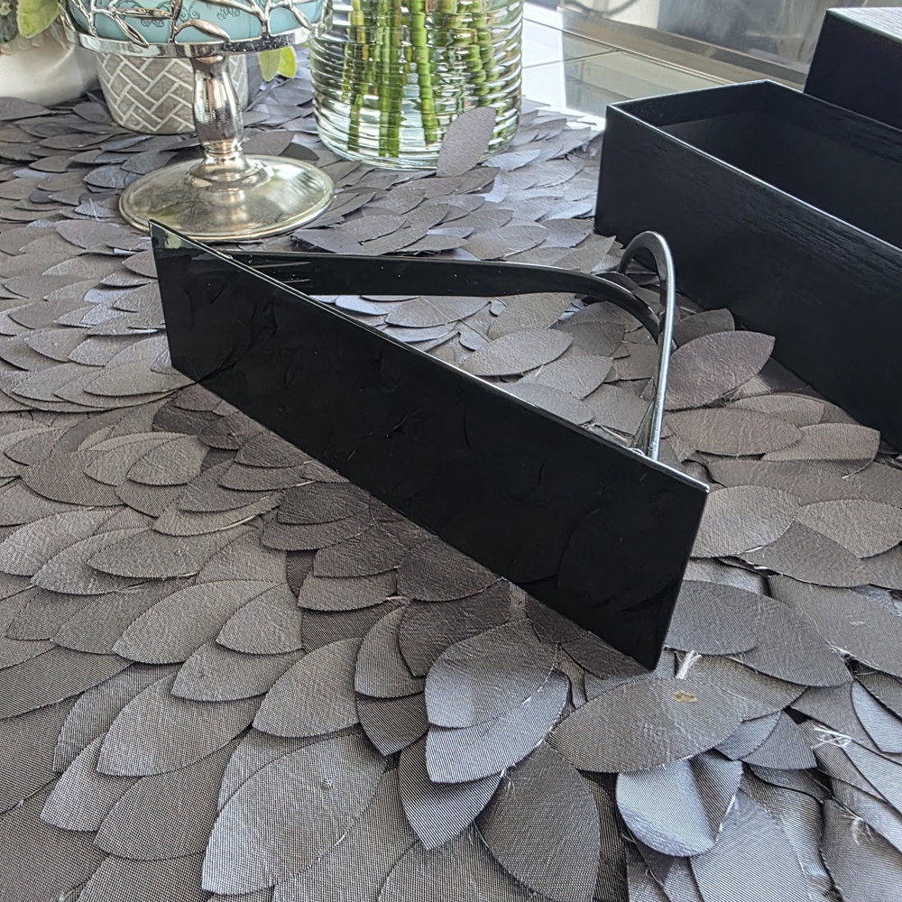 Black Rectangular Sunglasses - Picture 2 of 4